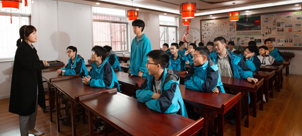 澄城 分类教学，因材施教，采取“一类一方案、一人一目标”的教学方法