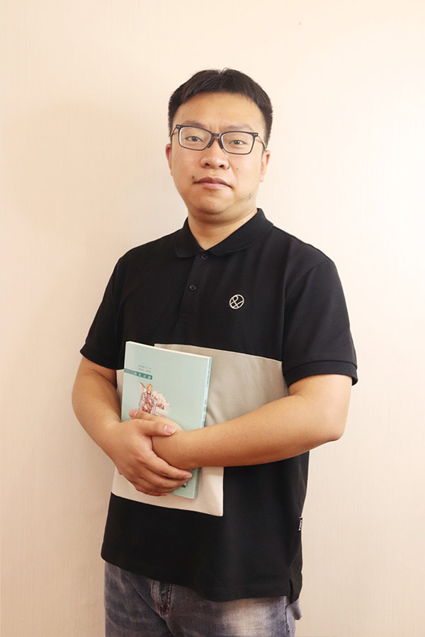 澄城杨斌 本科学历，毕业于西安航空学院