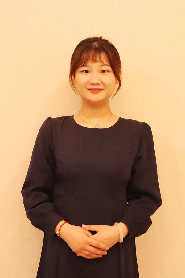 澄城文哲 本科学历，优秀班主任