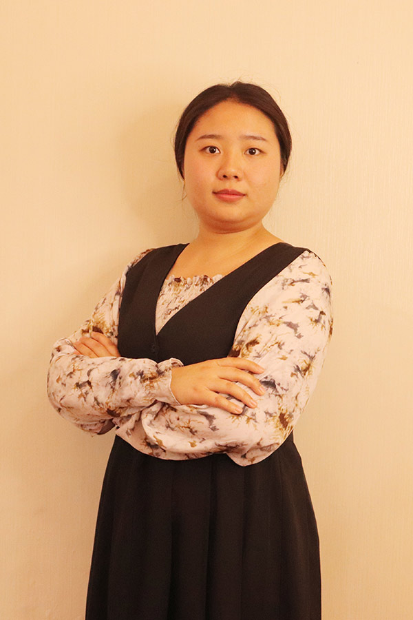 澄城何爱玲 本科学历，优秀班主任